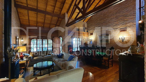 Manuel García 1000 - Núñez - Barrio River- 260 M2 Jardín