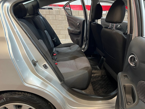 Imagen 8 de 14 de Nissan Versa Sense Pure Drive 2017