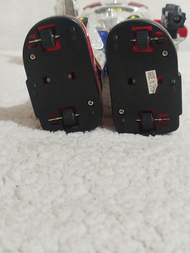 Juguete Robot Comander De 27cm (detalles) Suena Y Se Mueve. Robot Commander Varios (Usado)