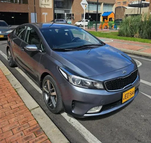 Kia Cerato Pro Sx 2nd Generacion 1.6cc Mt Aa
