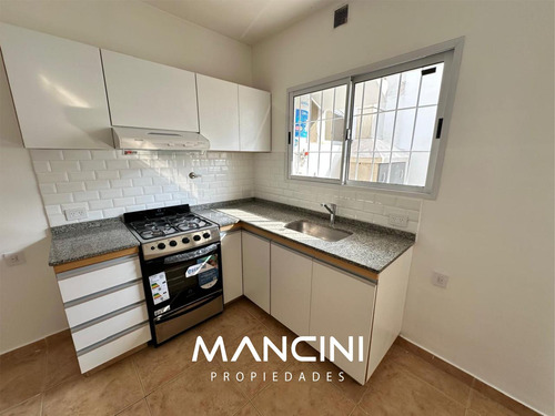 Duplex En Venta De 4 Ambientes - Villa Ballester
