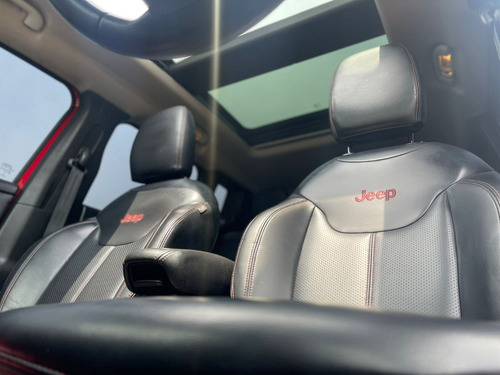 Jeep Renegade 1.8 Flex Aut. 5p