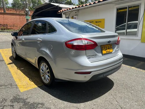 Ford Fiesta 1.6 Sportback Titanium