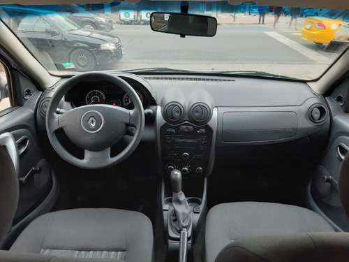 Imagen 4 de 6 de Renault Sandero 1.6 Authentique Pack I 90cv