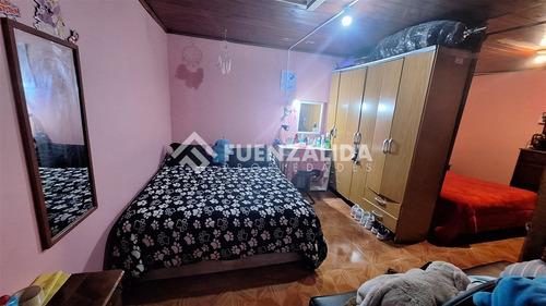 Casa En Venta De 5 Dorm. En Estación Central, Ymg