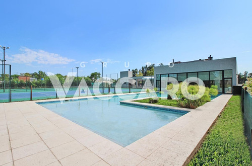 Casa 4 Dormitorios Con Piscina En Barrio Cerrado