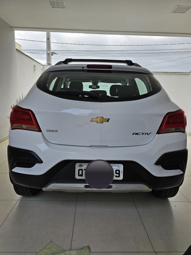 Chevrolet Onix 1.4 Activ Aut. 5p