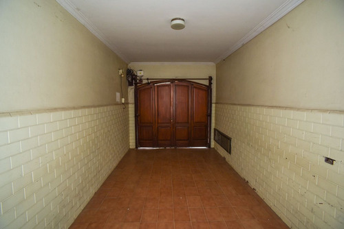 Venta De Casa Macrocentro 3 Dor, 2 Cocheras