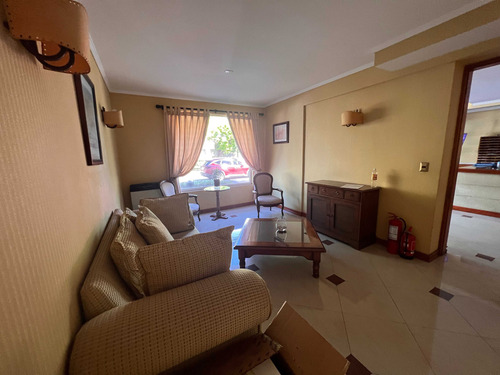 Vende Depto. Excelente Ubicación (65593)