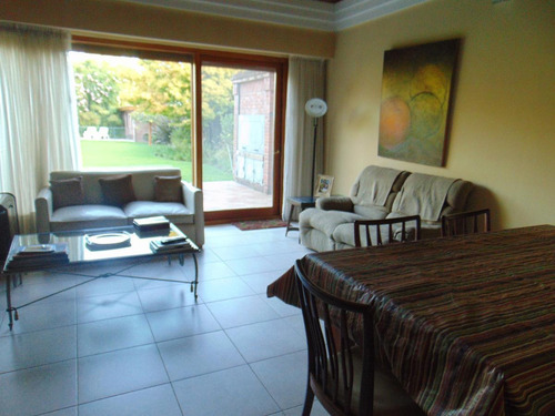 Imagen 14 de 30 de Casa En Venta 3 Dormitorios - Las Lomas-jockey. San Isidro