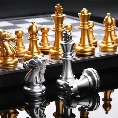 Imagem 2 de 4 de Jogo De Xadrez Magnético Dobrável Prata E Dourado Promoção!