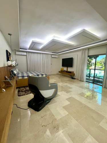 Casa En Los Cacicazgos En Venta, Santo Domingo