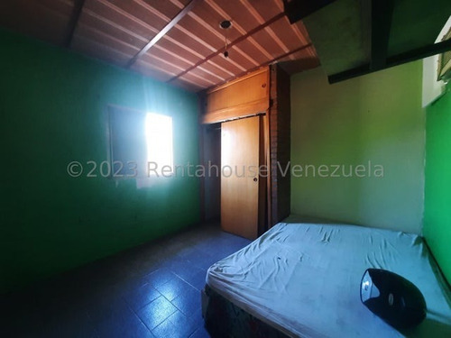 Imagen 11 de 16 de Casa En Venta En Av. Miranda, San Juan De Los Morros. 23-21354
