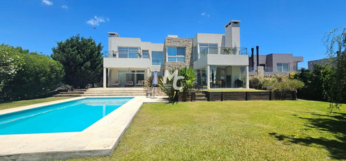 Casa En Alquiler En La Reserva Cardales, Campana, G. B. A. Zona Norte