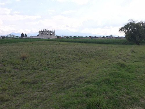 Terreno Av. Codagem, San Miguel Totocuitlapilco, Metepec, Edo. De México.