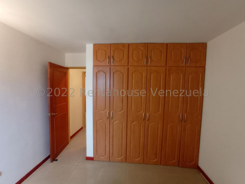 Imagen 14 de 30 de Apartamentod En Venta En Avenida Venezuela Zona Este, Barquisimeto, Lara #código Flex: 22-24888 # 0424 556 57 59 Monica C.