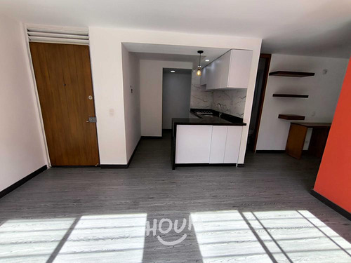 Apartamento En La Esmeralda.. 3 Habitaciones, 45 M², Id: 154298