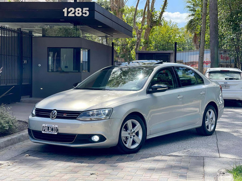 Volkswagen Vento 2.5 Luxury 170cv 2011
