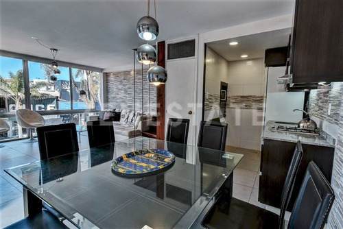 Venta De Apartamento 3 Dormitorios En Penínsul