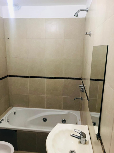 Imagen 10 de 12 de Venta!!! Departamento 2 Ambientes 1er Piso En Edificio, Haedo