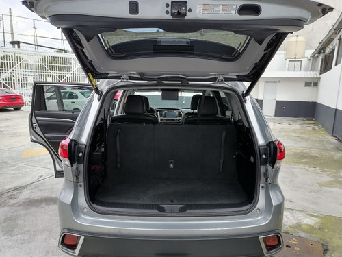 Imagen 10 de 15 de Toyota Highlander Ltd. Blu-ray V6, Trans. Aut. Rin Alum. 19