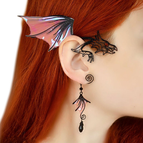 Oreja (m) Con Forma De Mariposa, Pez Dragón, Animal, Mujer