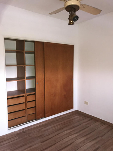 Alquiler - Departamento De 3 Ambientes Con Cochera - Villa Madero