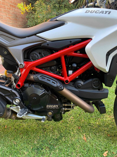 Imagen 11 de 19 de Ducati Hypermotard 939