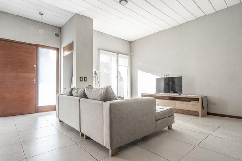 Imagen 10 de 30 de 5 Ambientes En Venta - Nayades I Pinamar
