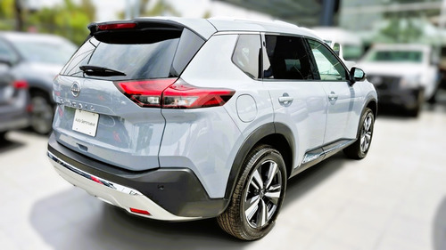 Nissan X-Trail 2.5 Platinum Plus 3 Row Cvt