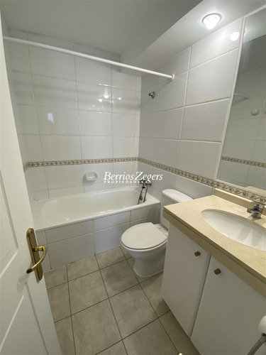 Departamento En Venta De 3 Dorm. En Las Condes