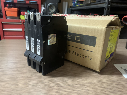 Square D Interruptor Automático Edb34030