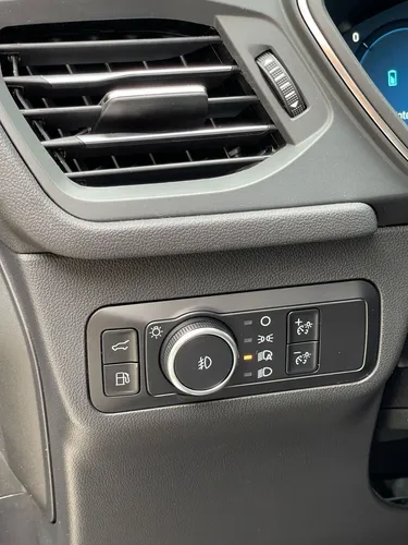Ford Escape PLATINUM HÍBRIDA 2.5 4X4 AUTOMÁTICA