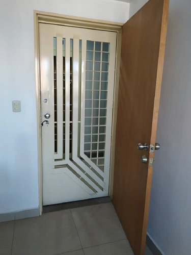 Imagen 10 de 16 de Apartamento En Lomas De Los Mangos (foa-2036)
