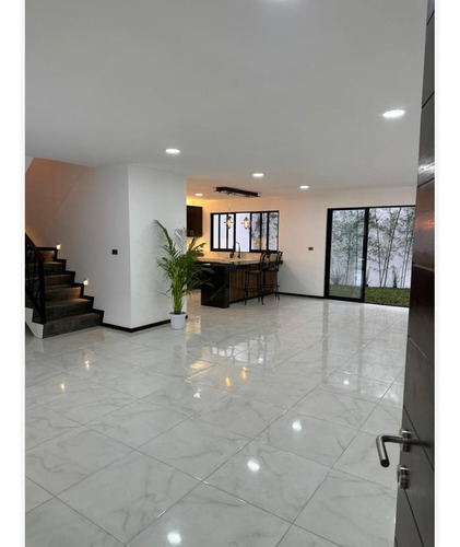 Casa En Venta En Morada Del Quetzal (tres Pasos), Emiliano Zapata, Veracruz De Ignacio De La Llave C.p. 91637