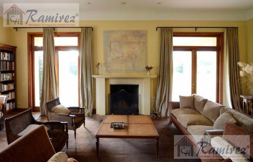 Imagen 9 de 30 de Excelente Casa De 580m² En El Argentino Farm Club De Lujan