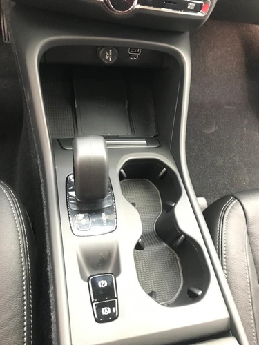 Volvo XC40 2.0t T4 Momentum Fwd