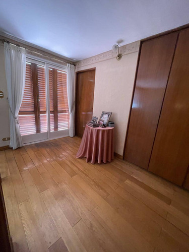 Venta Chalet 4 Dormitorios Castelar Con Cochera