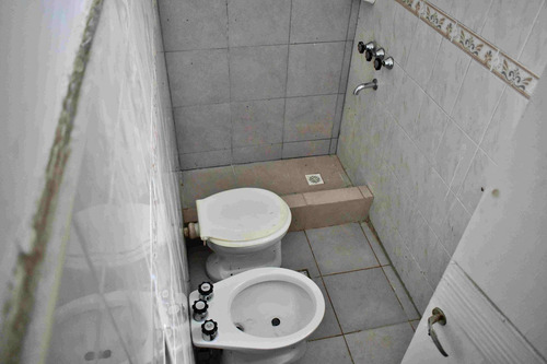 Imagen 7 de 7 de Venta - Ph De 3 Dormitorios Sobre Calle Francia