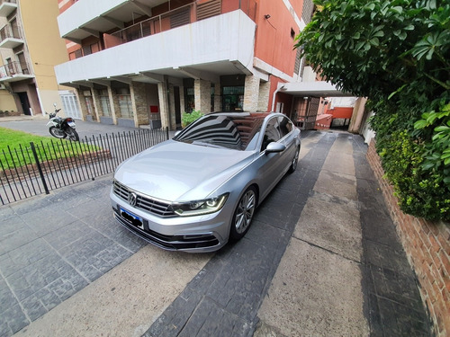 Volkswagen Passat 2018 2.0 Tsi R-line 220cv