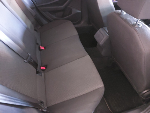 Imagen 6 de 6 de Volkswagen Vento 2019 1.4 Comfortline 150cv At