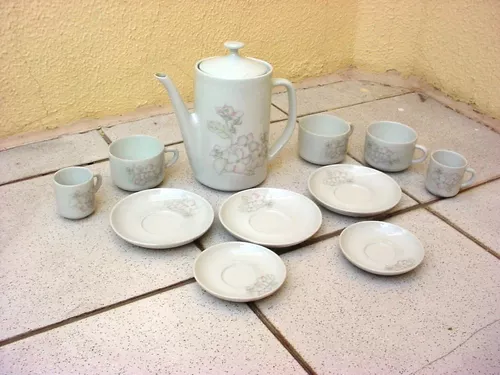 LINDO E ANTIGO JOGO PARA CHÁ E CAFÉ EM PORCELANA POZZANI. - Antiguidades -  Feliz 1053908953