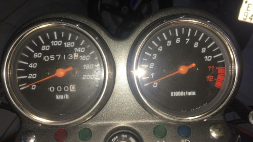 Moto Suzuki Gs500e