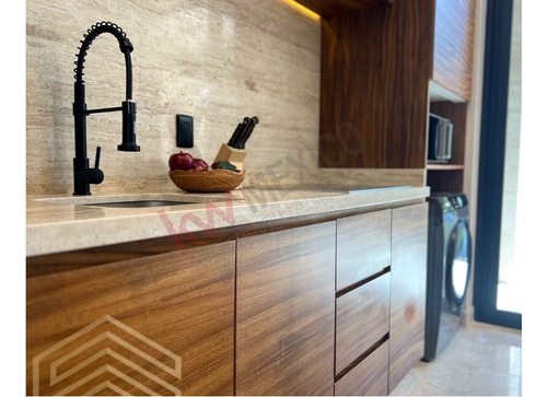 Departamento En Venta En Tulum, Quintana Roo. 1 Recámara, Terraza Y Amenidades.