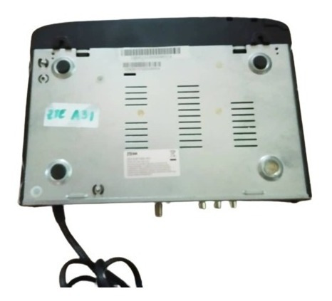 Imagen 2 de 5 de Zte Zxv10 B710s Dvr 2 Plateado Nuevo