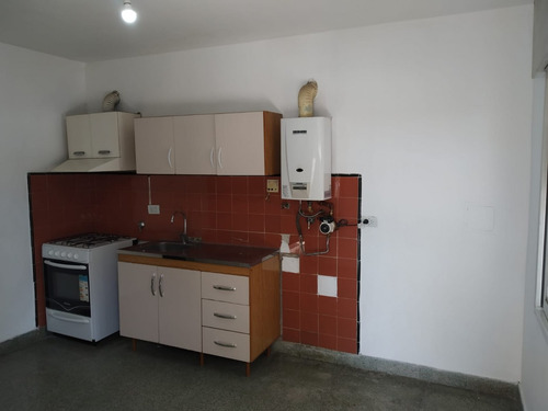 Los Naranjos Excelente Vivienda Sobre Calle Principal , Zona Comercial