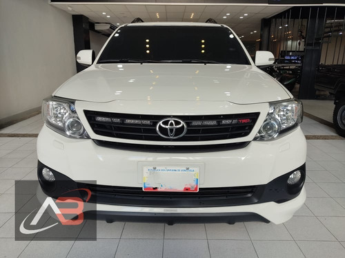 Imagen 2 de 13 de Toyota Fortuner Trd Sportivo Blindado