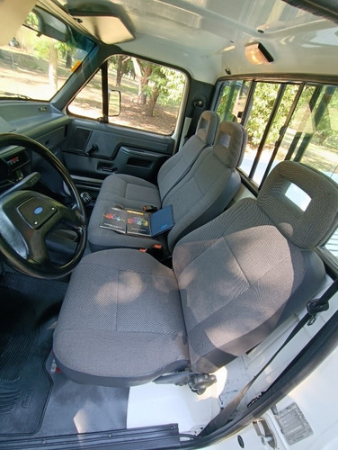 Imagen 10 de 24 de Ford F-100 1998 4.3 I 4x4