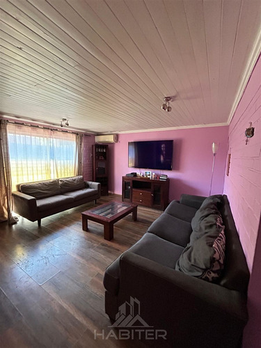 Casa En Venta De 4 Dorm. En Curicó