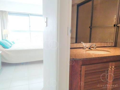 Imagen 13 de 17 de Apartamento De 2 Dormitorios En Puna Del Este Playa Brava